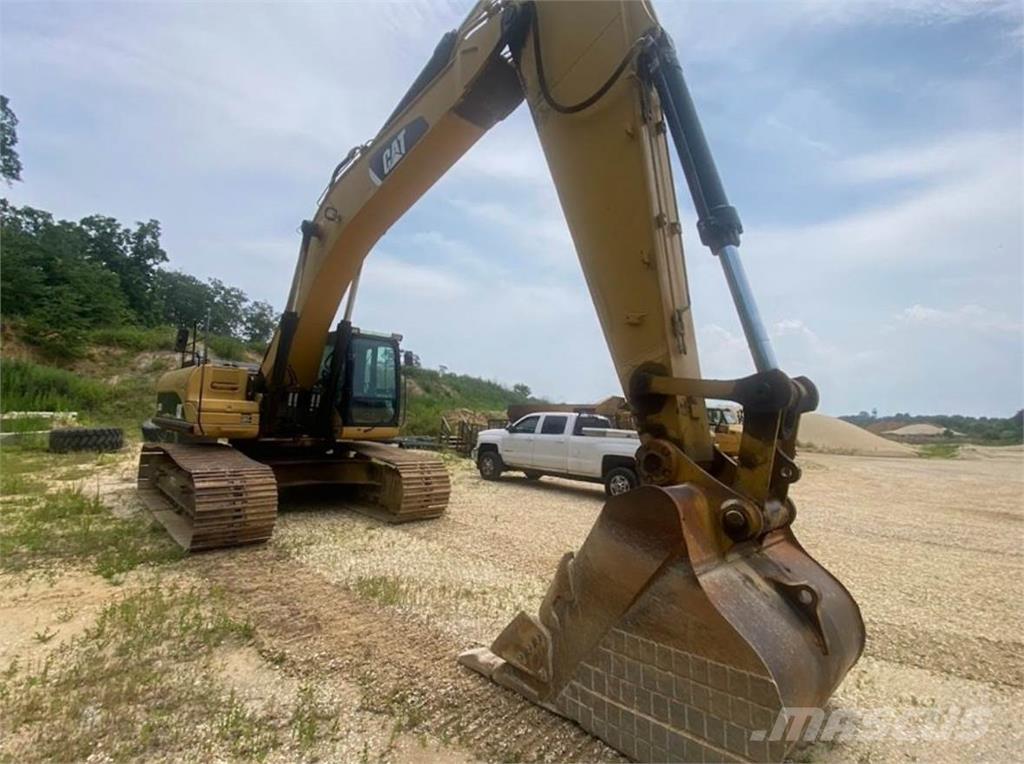 CAT 330DL Raupenbagger