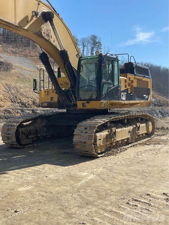 CAT 374DL Raupenbagger