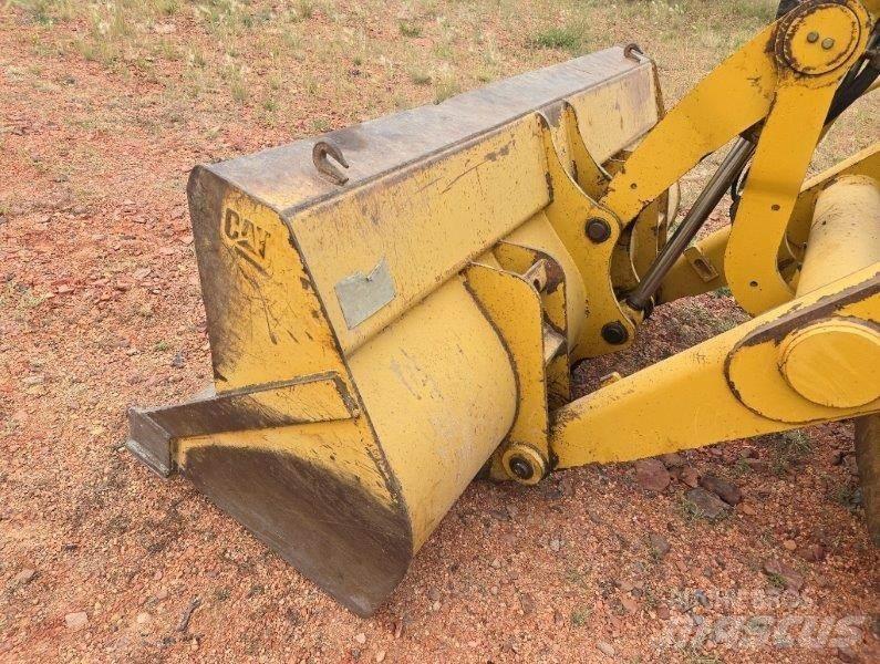 CAT 420D Baggerlader