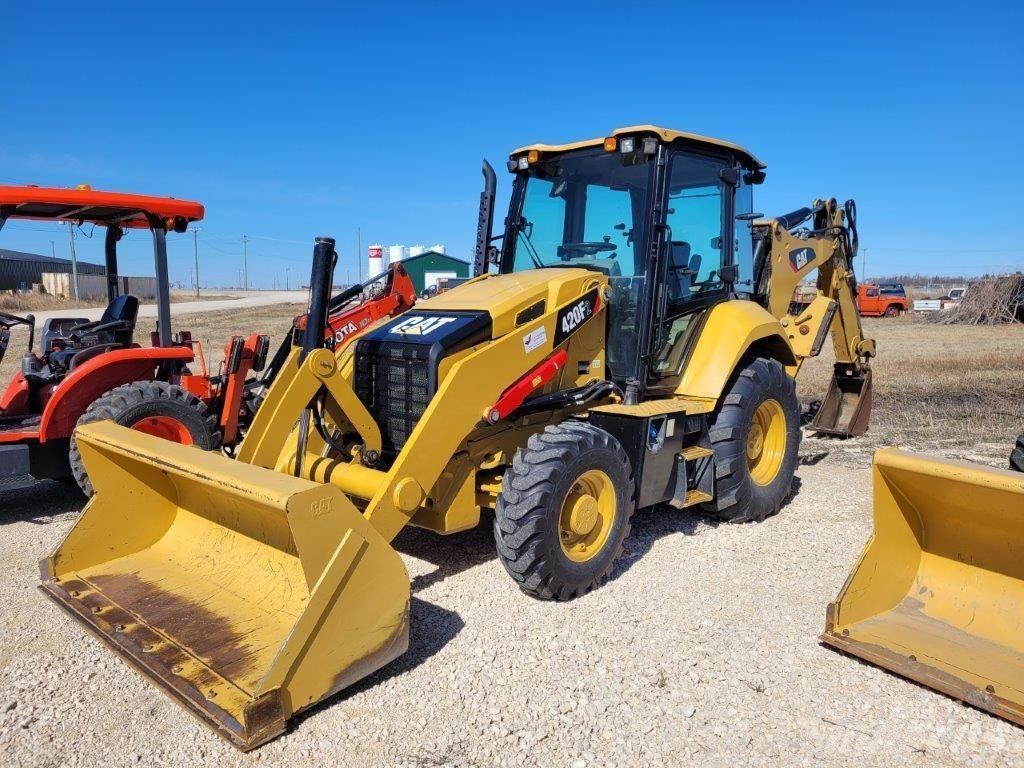 CAT 420F2 Baggerlader