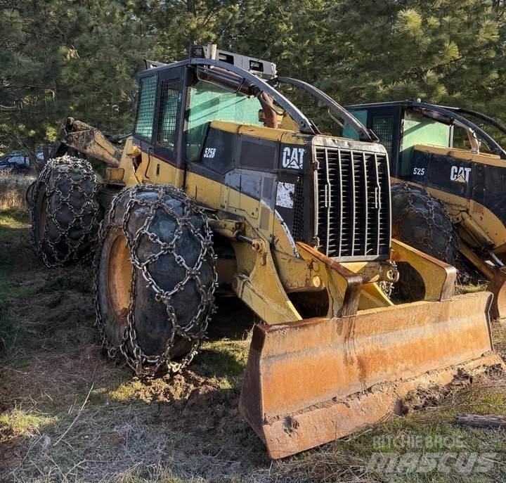 CAT 525C Stammholzschlepper