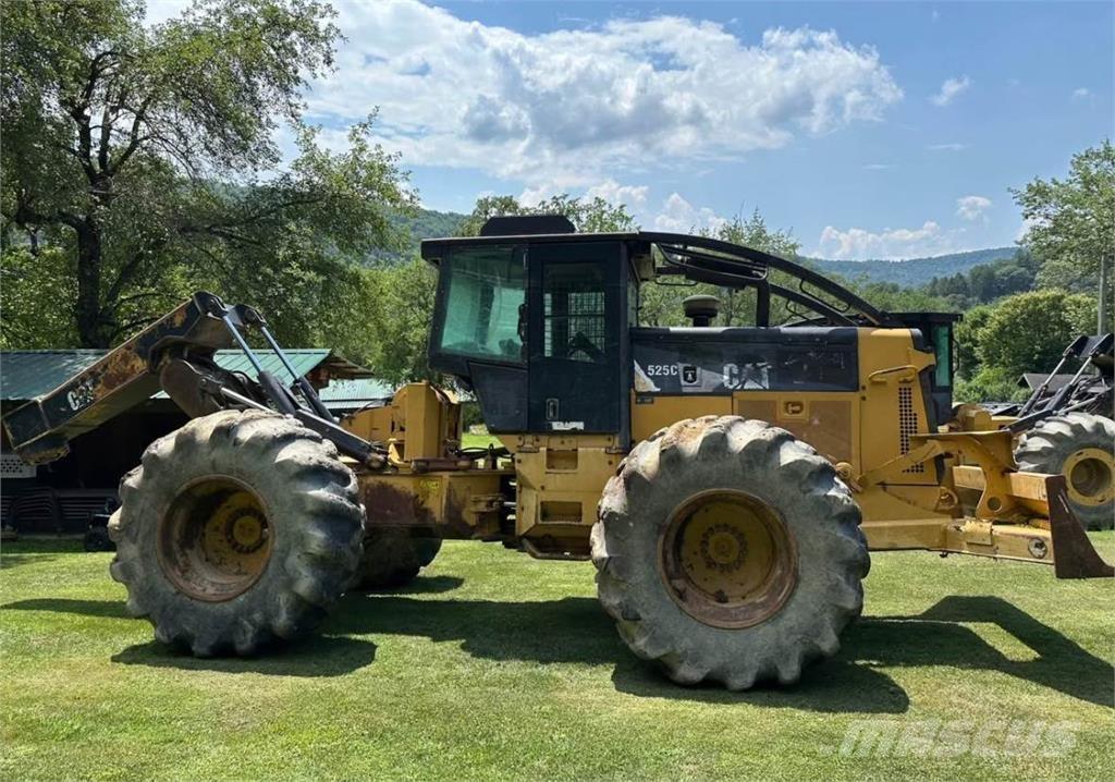CAT 525C Stammholzschlepper