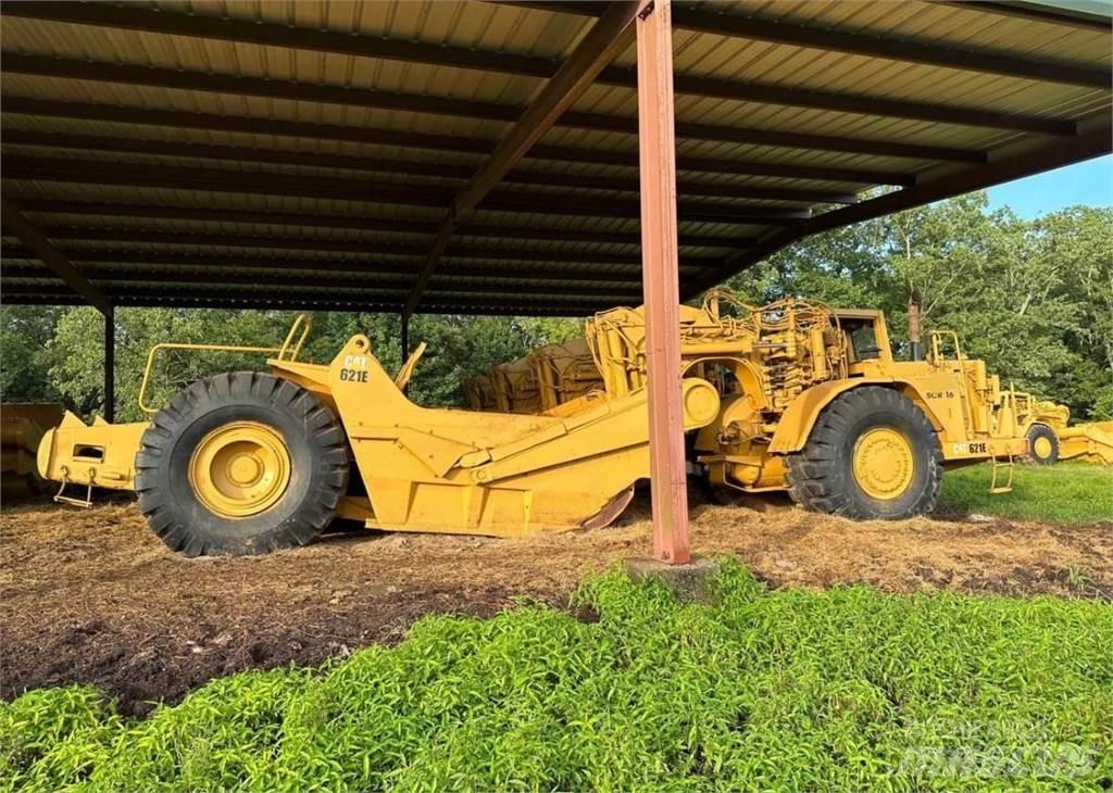 CAT 621E Schaber