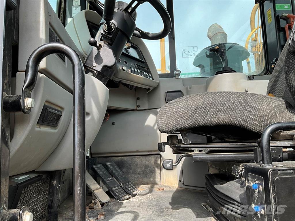 CAT 627G Schaber