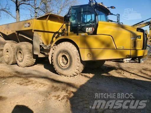 CAT 740GC Dumper - Knickgelenk