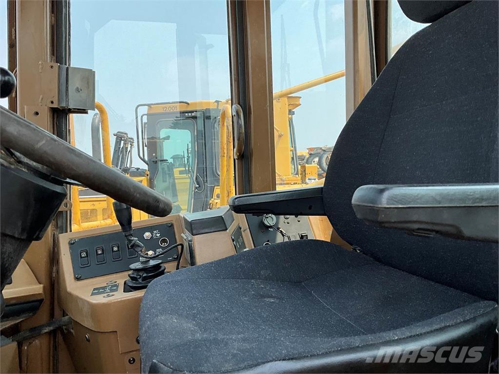 CAT 815F Erdbauwalzen