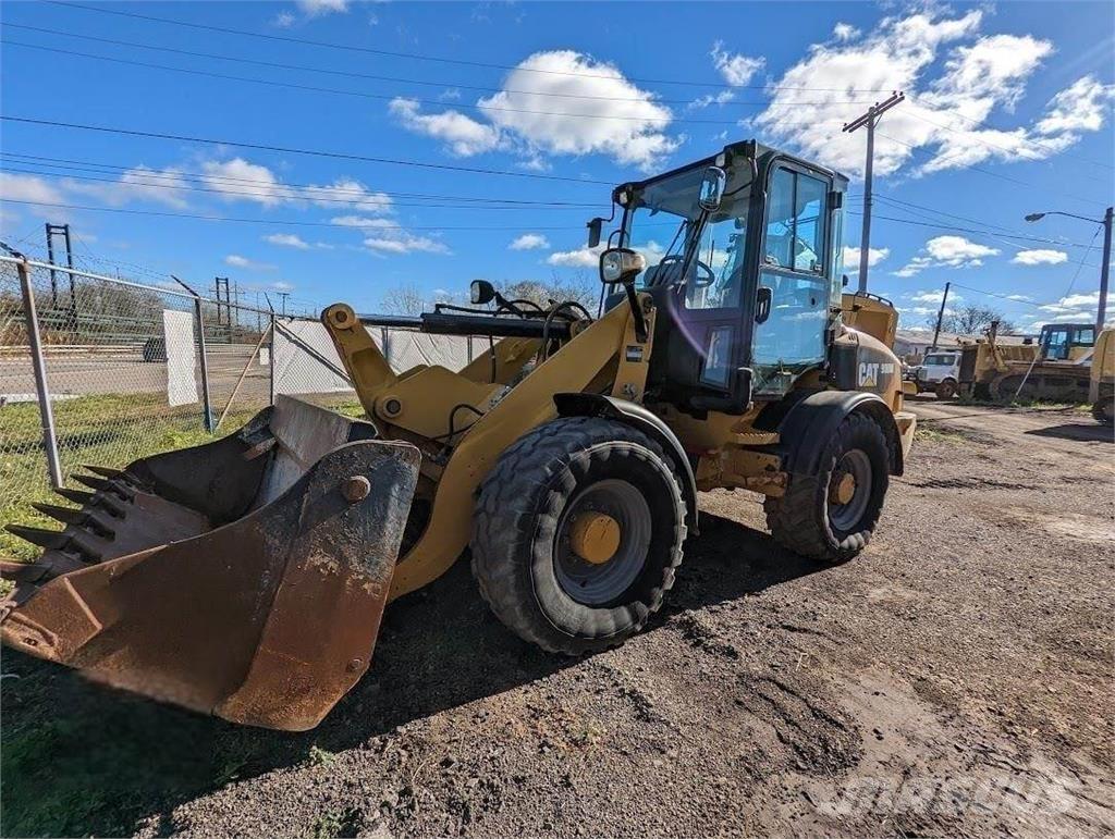 CAT 908M Radlader