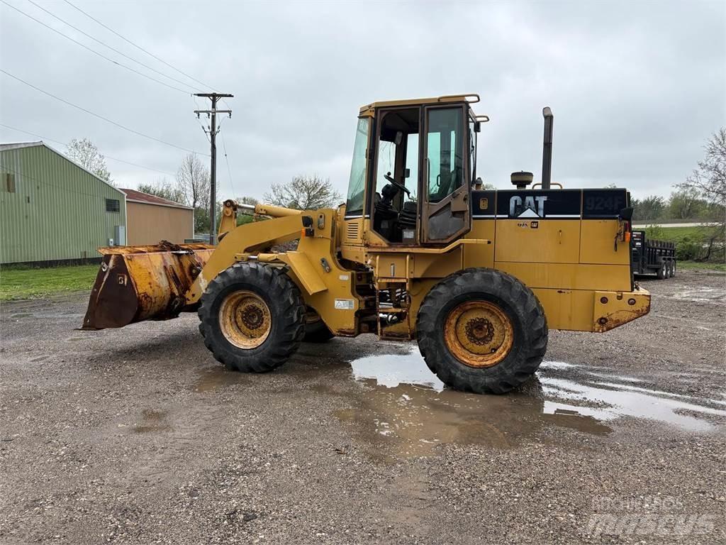 CAT 924F Radlader