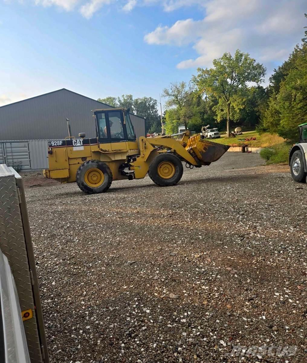 CAT 928F Radlader