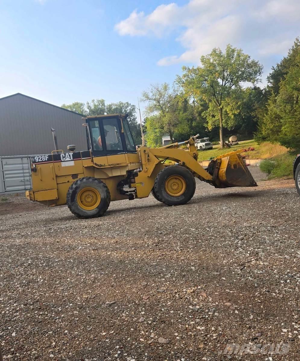 CAT 928F Radlader