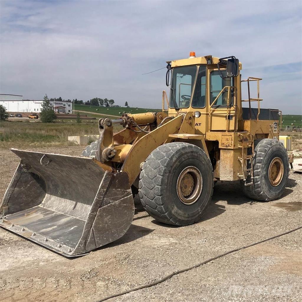 CAT 966D Radlader