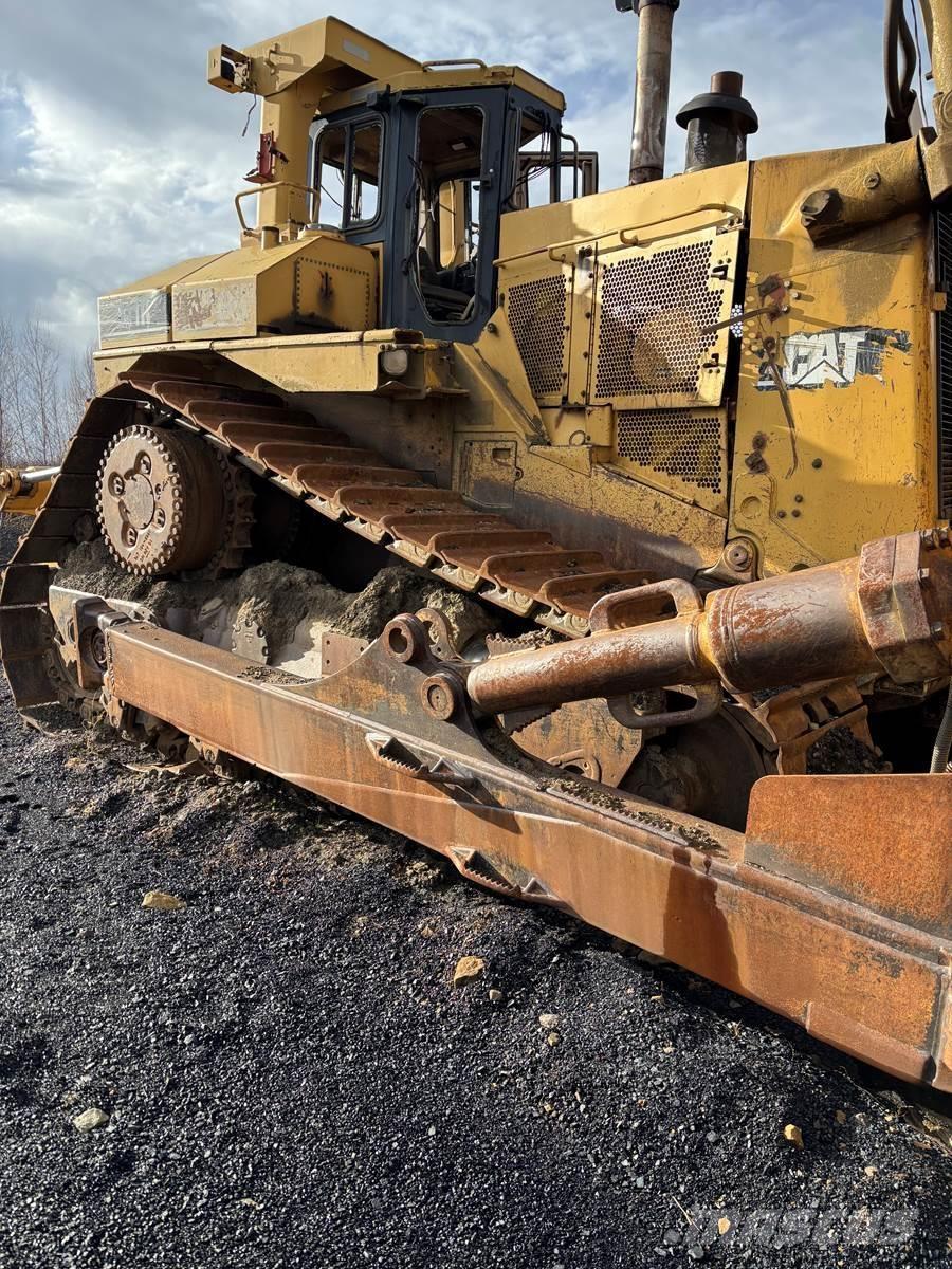 CAT D11R Bulldozer