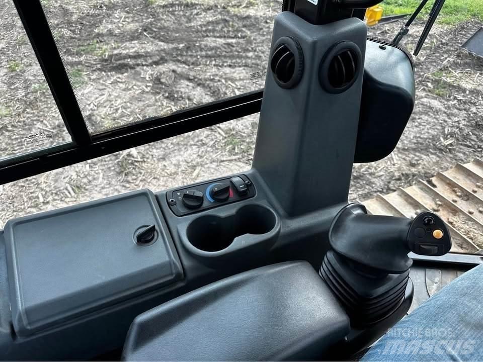 CAT D3 Bulldozer