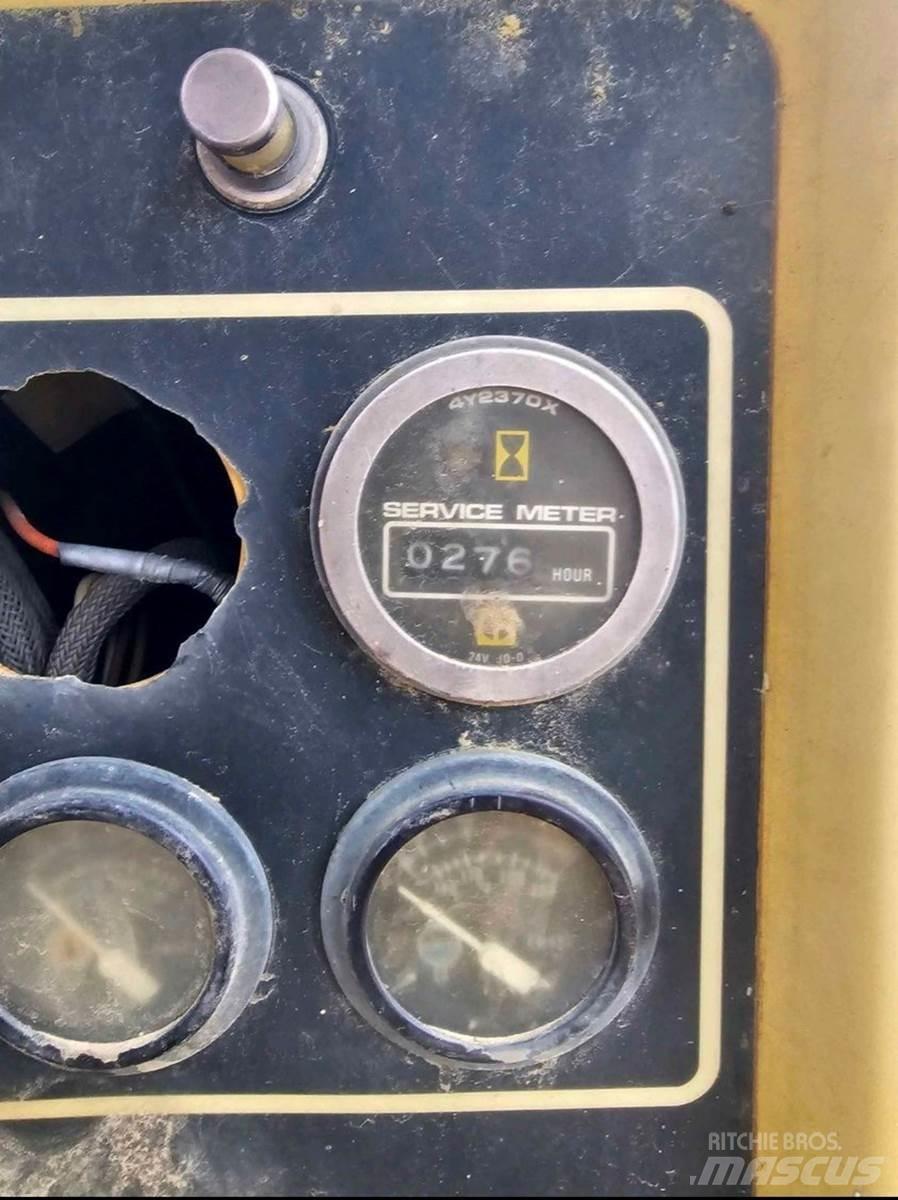 CAT D4H II Bulldozer