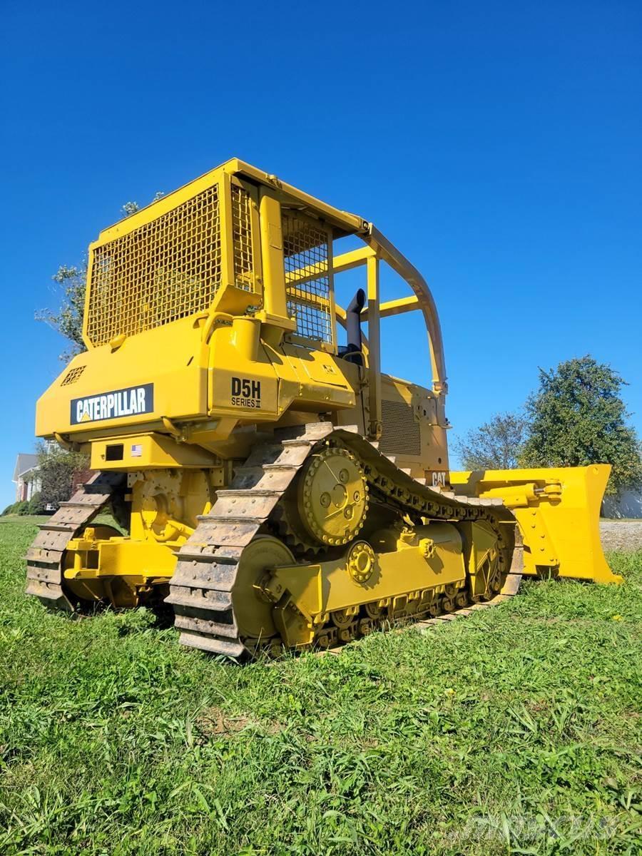 CAT D5H Bulldozer