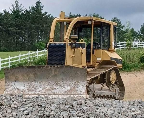 CAT D5M Bulldozer