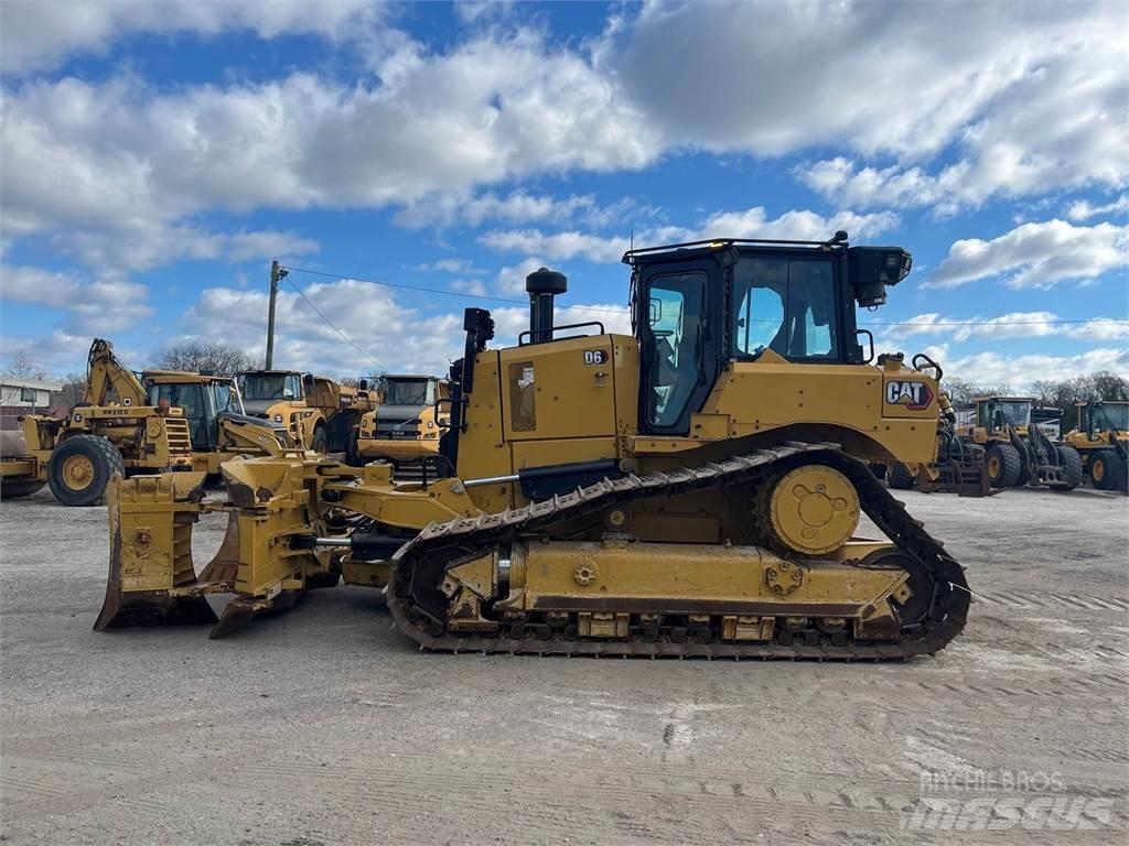 CAT D6 Bulldozer