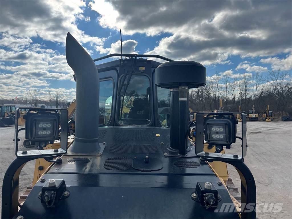 CAT D6 Bulldozer