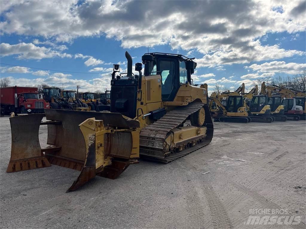 CAT D6 Bulldozer