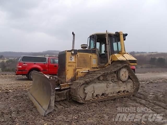 CAT D6M Bulldozer