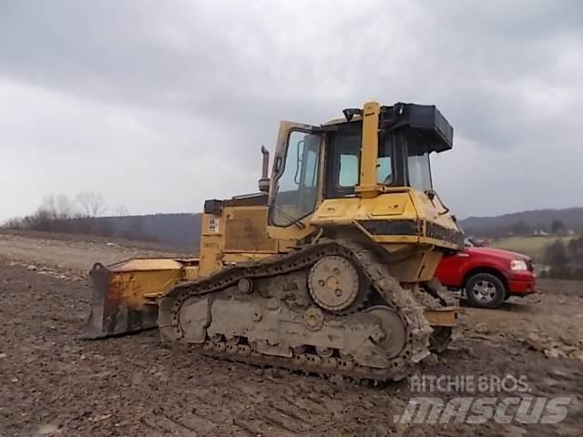 CAT D6M Bulldozer
