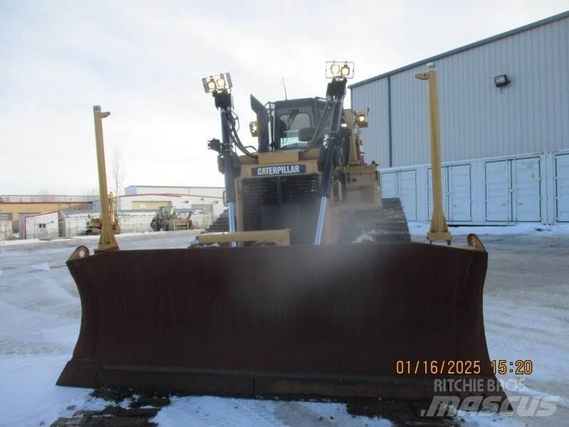 CAT D6T Bulldozer
