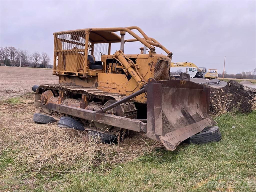 CAT D7E Bulldozer
