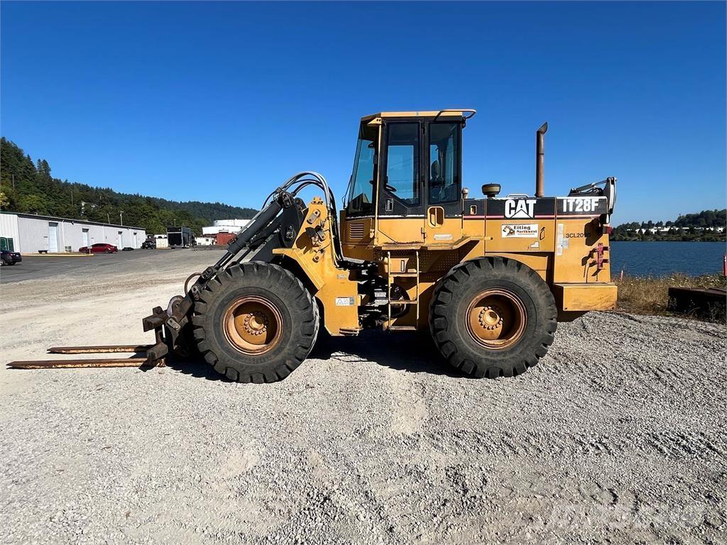 CAT IT28F Radlader