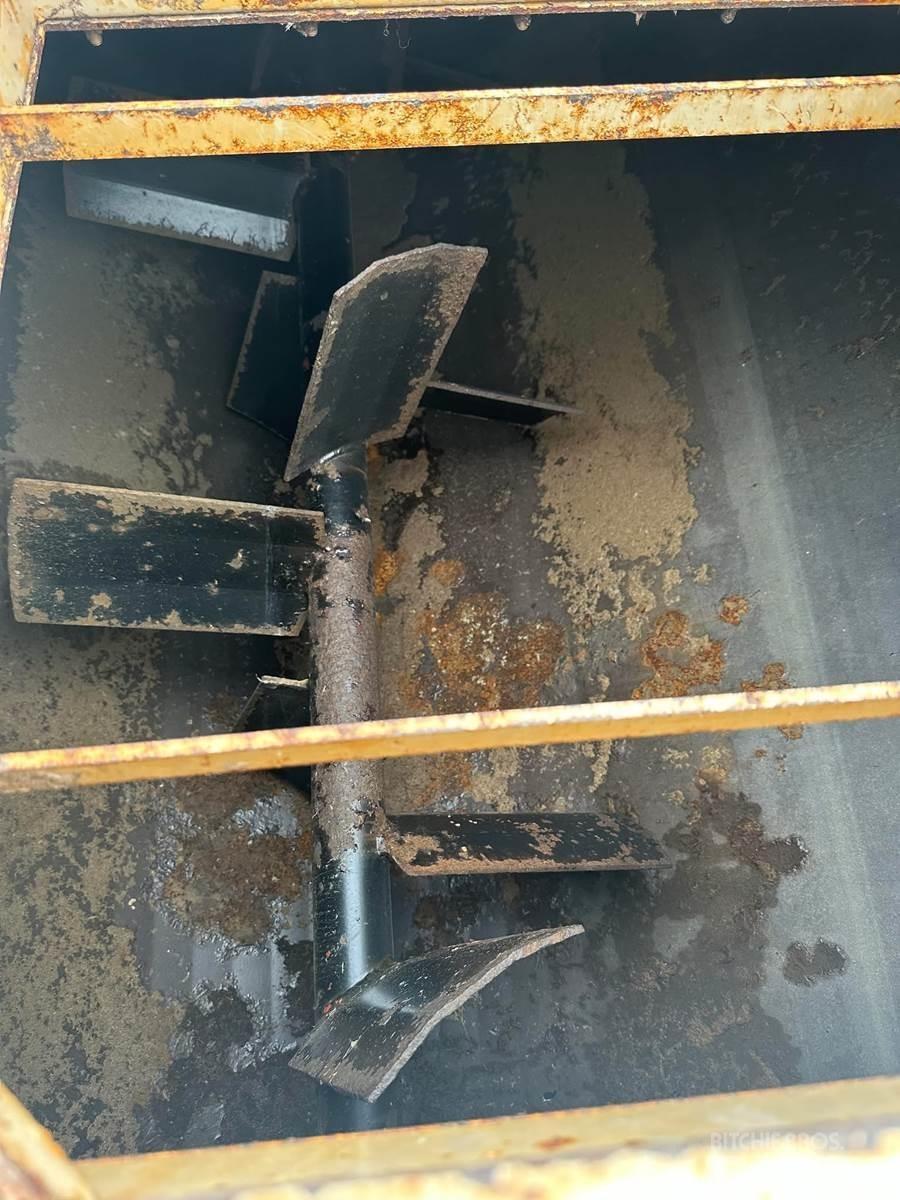 Finn T120 Futterverteilwagen