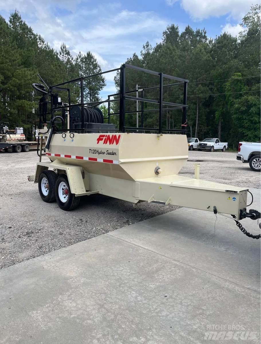 Finn T120 Futterverteilwagen