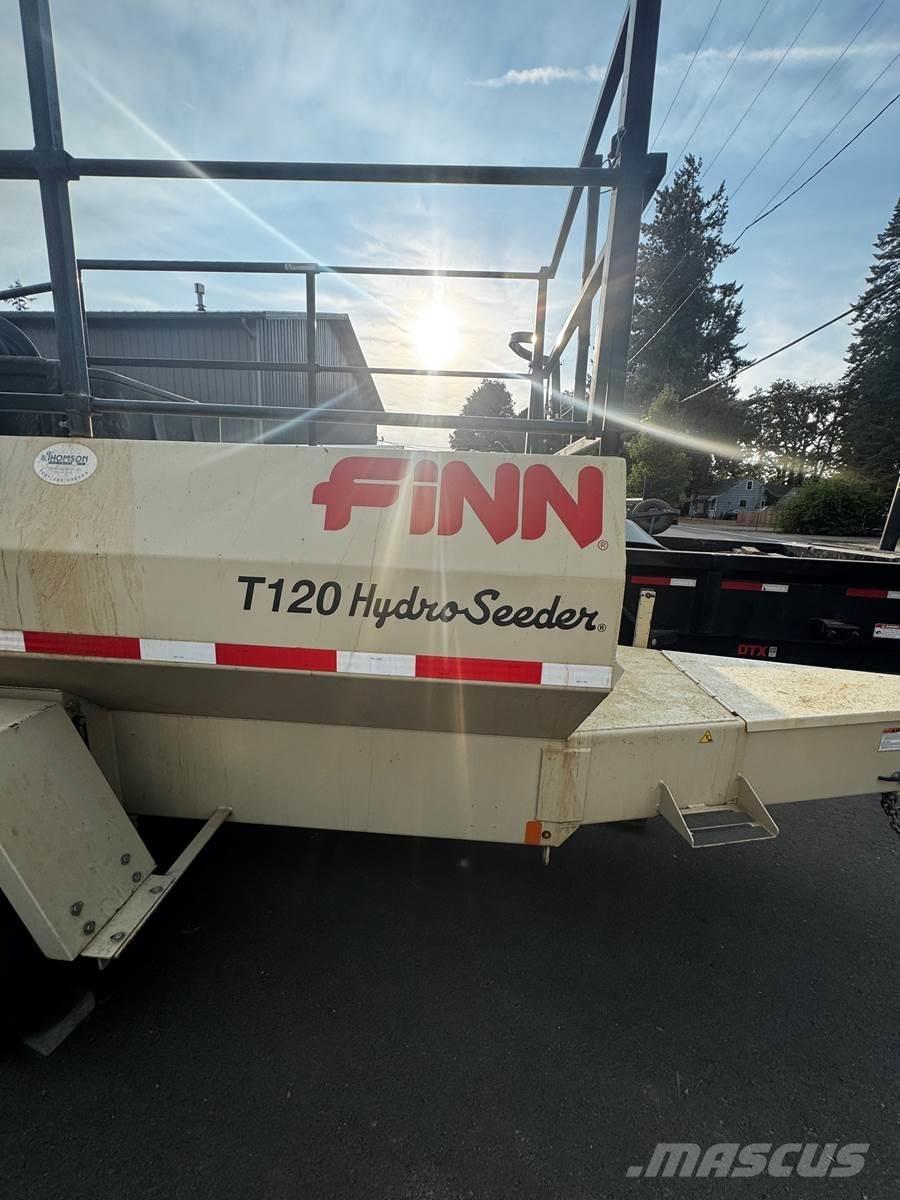 Finn T120 Futterverteilwagen