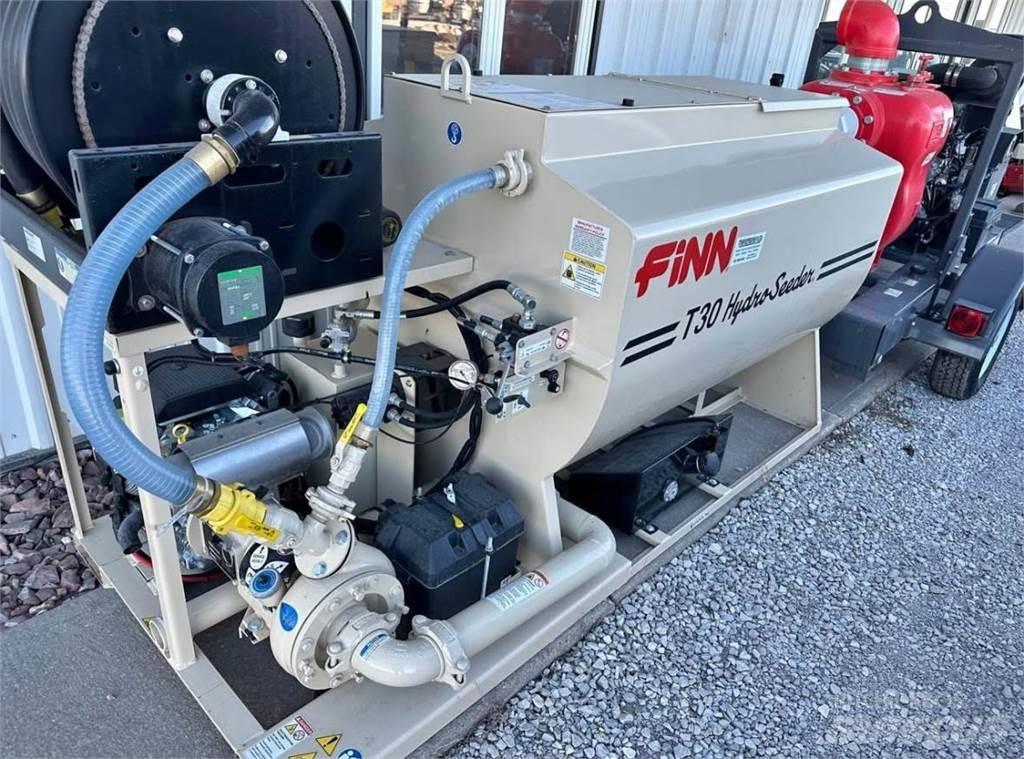 Finn T30 Futterverteilwagen