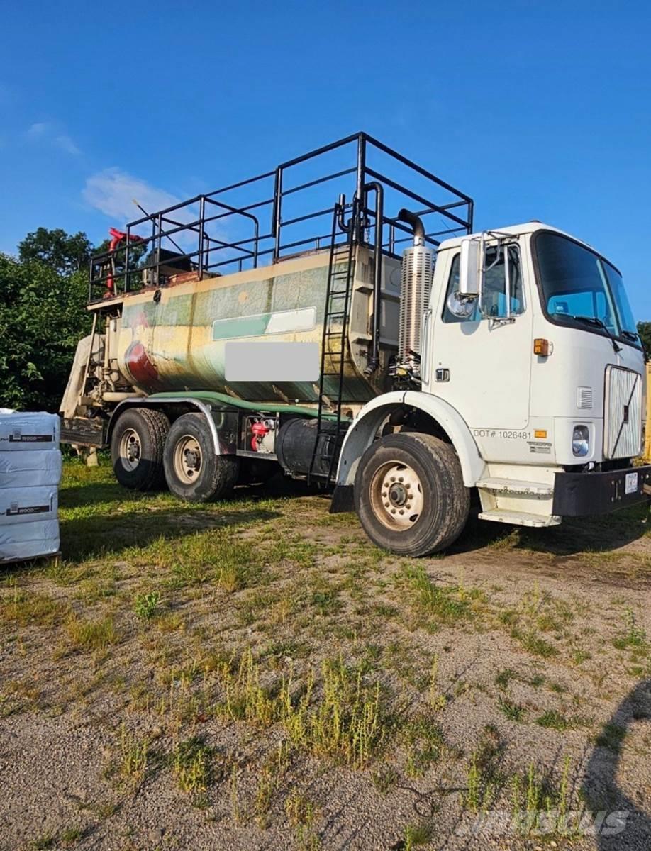 Finn T330 Futterverteilwagen