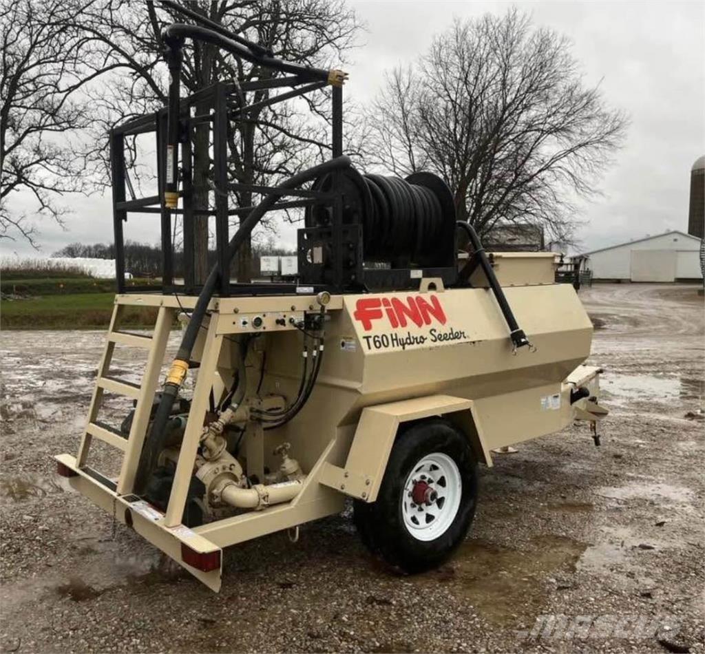 Finn T60T Futterverteilwagen