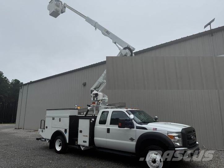 Ford F-550 LKW-Arbeitsbühnen