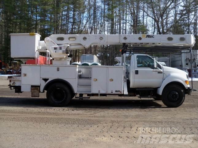 Ford F-750 LKW-Arbeitsbühnen