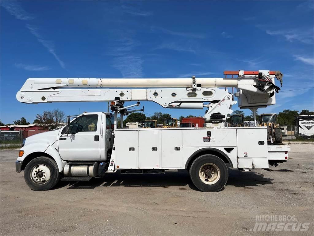Ford F-750 LKW-Arbeitsbühnen