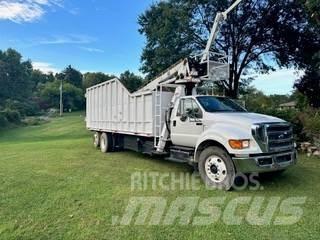 Ford F-750 Kranwagen