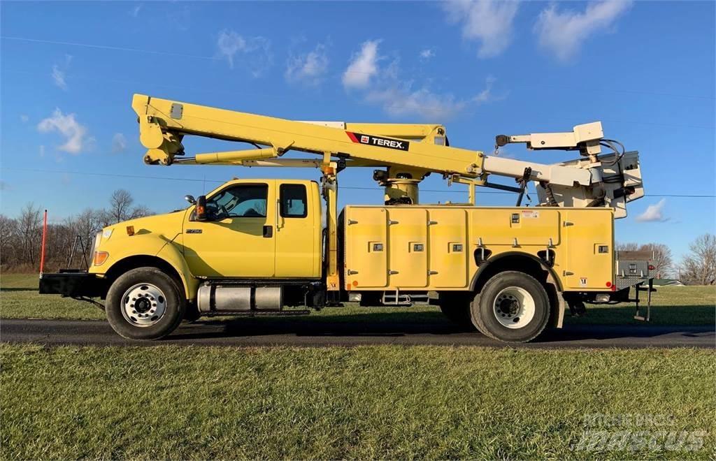 Ford F-750 LKW-Arbeitsbühnen