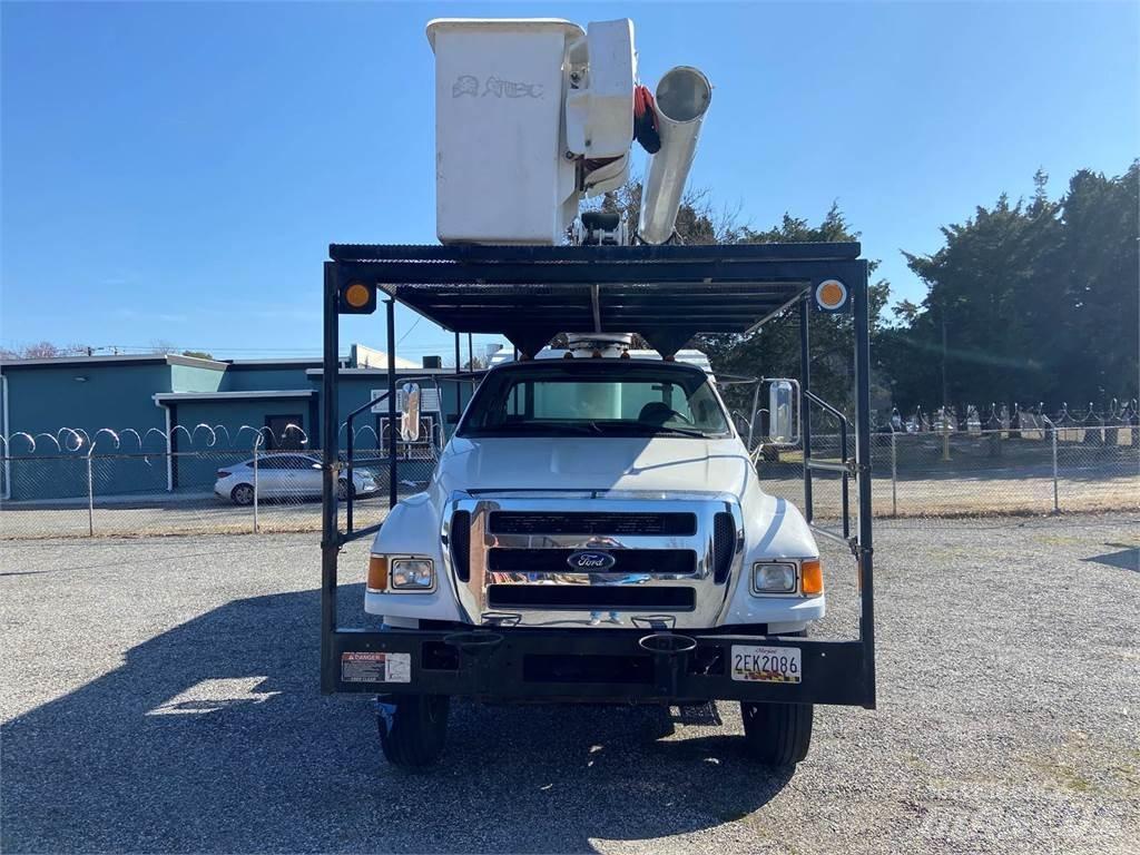 Ford F-750 LKW-Arbeitsbühnen