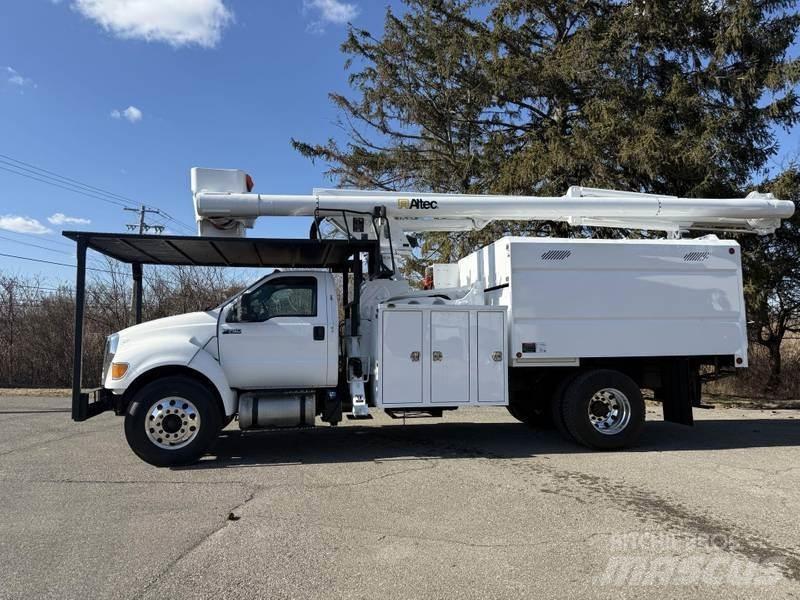 Ford F-750 LKW-Arbeitsbühnen