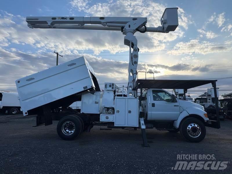 Ford F-750 LKW-Arbeitsbühnen