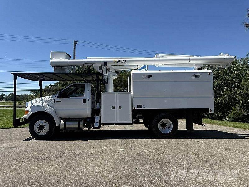 Ford F-750 LKW-Arbeitsbühnen