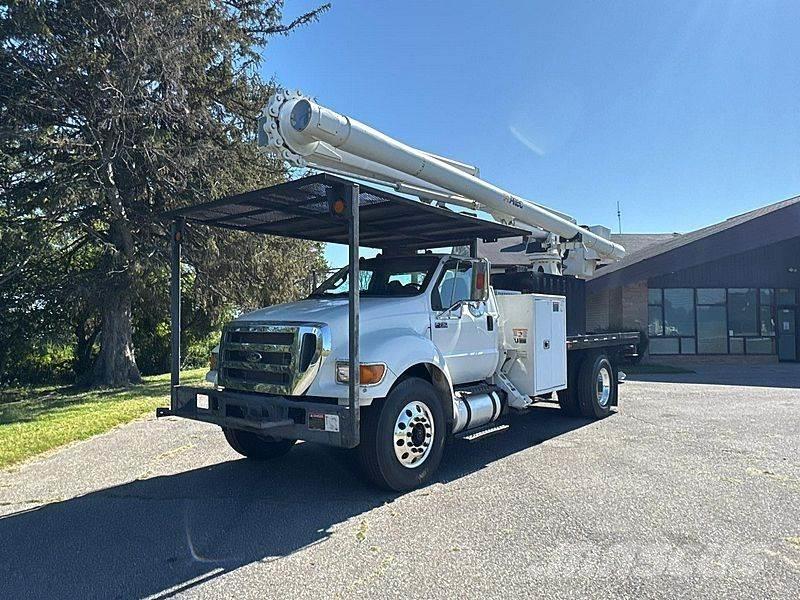 Ford F-750 LKW-Arbeitsbühnen