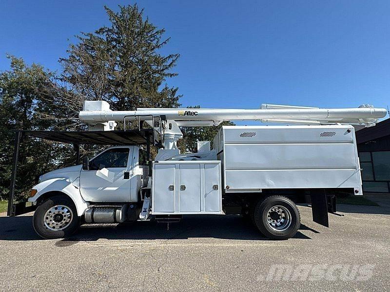 Ford F-750 LKW-Arbeitsbühnen