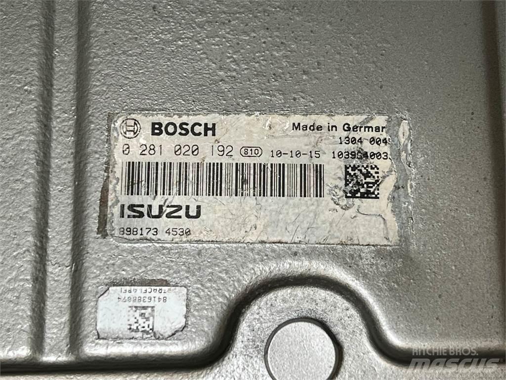 Isuzu  Sonstige Baumaschinen
