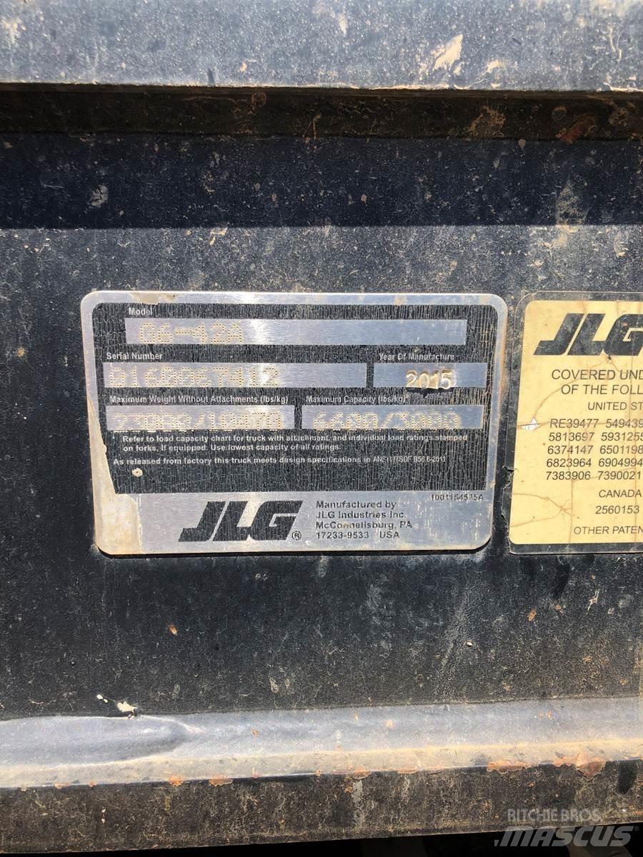 JLG G6-42A Teleskopbühnen