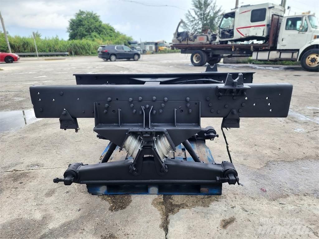 Mack  Chassis