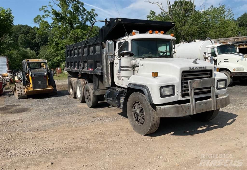 Mack E7 Kipper