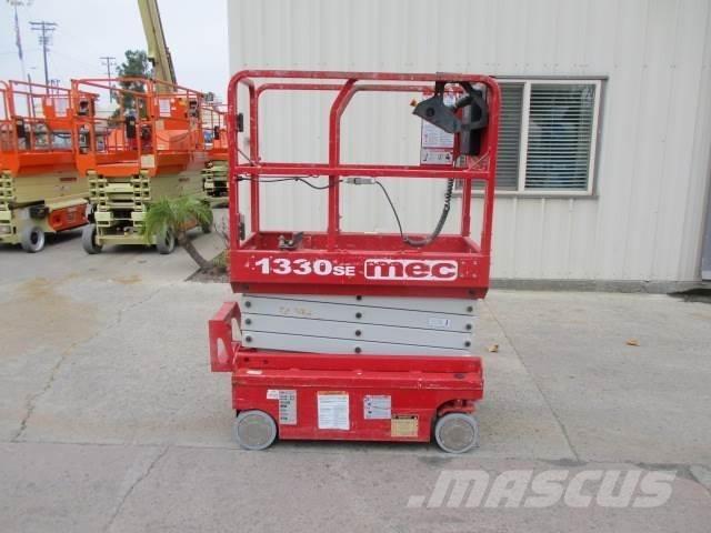 MEC 1330SE Scheren-Arbeitsbühnen